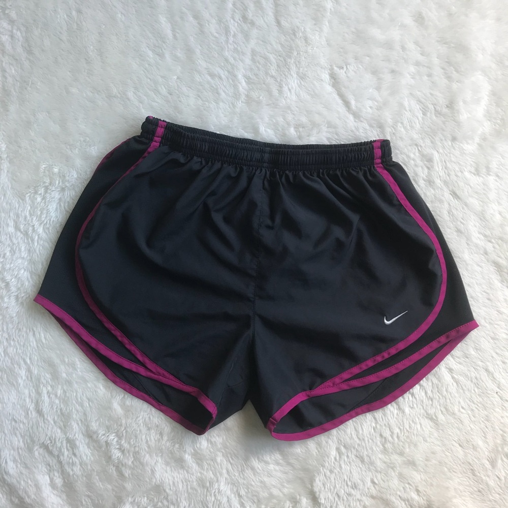 🎆NIKE PURPLE BLACK DRI FIT RUNNING SHORTS🎆
